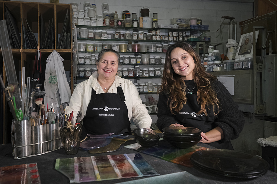 Queca Ares, de Arteviares: “A xente pensa que o vidro é un material fráxil e descoñece todas as súas posibilidades”