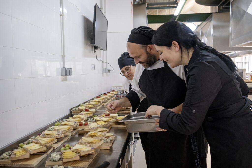 clase de cociña no cifp paseo das pontes. foto: iván barreiro